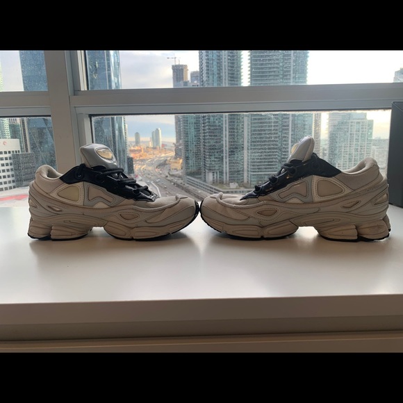 Adidas x Raf Simons Ozweego - Picture 2 of 4